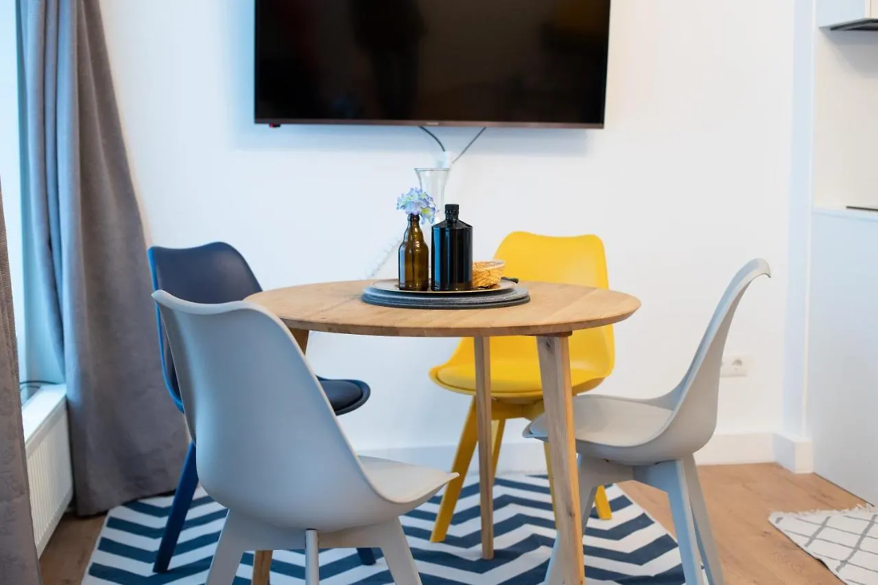 Design City Apartment With Free Parking Near Schoennbrunn Palace Vienna